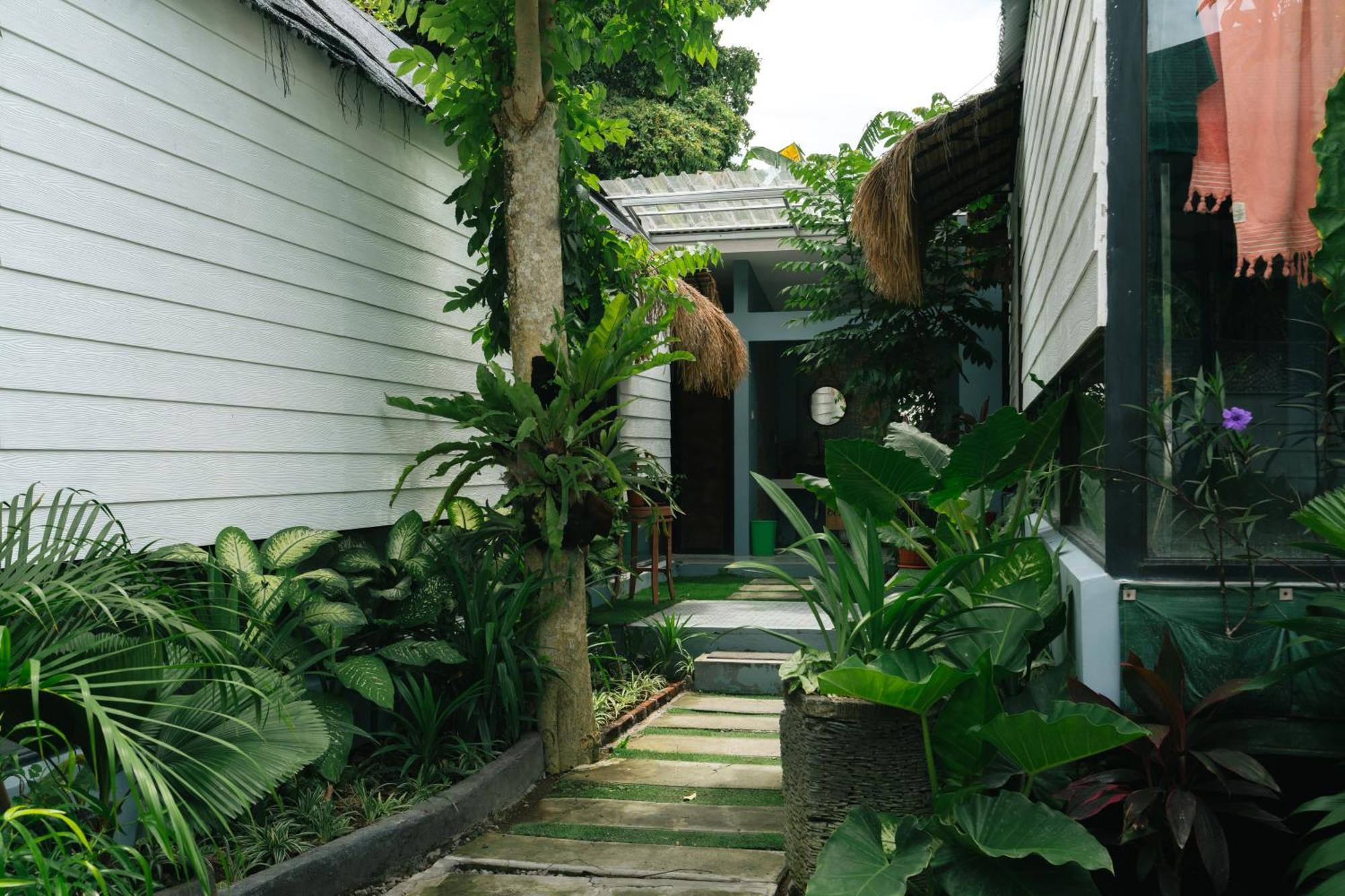 The Jungle Hostel Canggu Exterior foto
